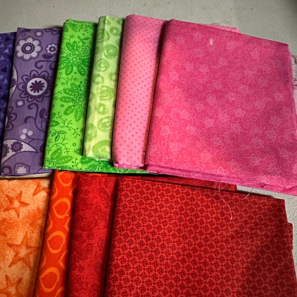 Quilting Cotton Fabric Bundle 14 Fat Quarters & 1/2 Yard cuts each navy Blue - Picture 4 of 9
